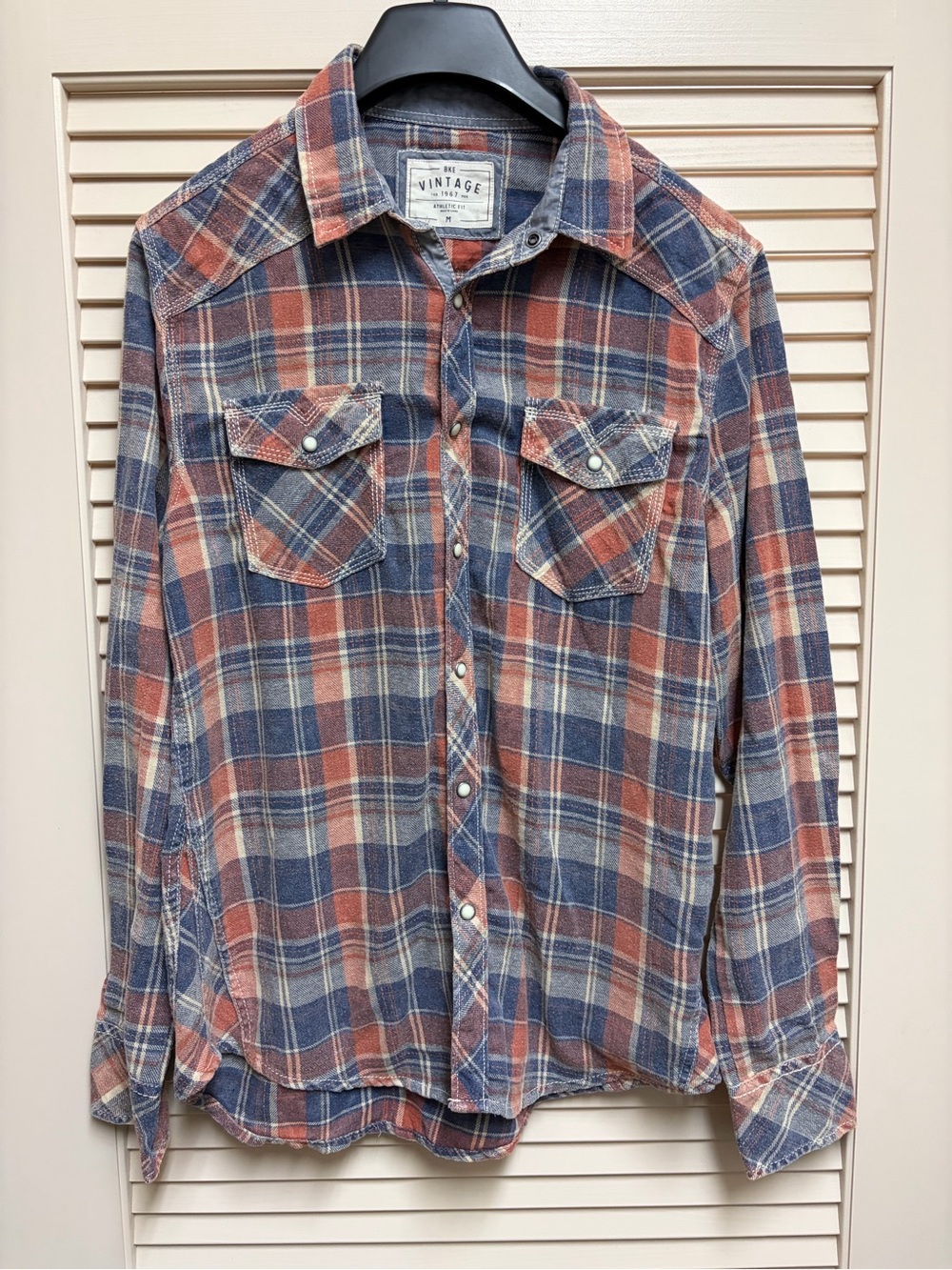 BKE Vintage 1967 Flannel Shirt Mens Medium Plaid Pearl Snap Western Athletic Fit